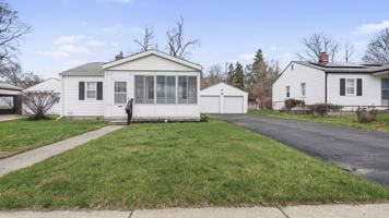 featured image of 1065 E Cross St #1