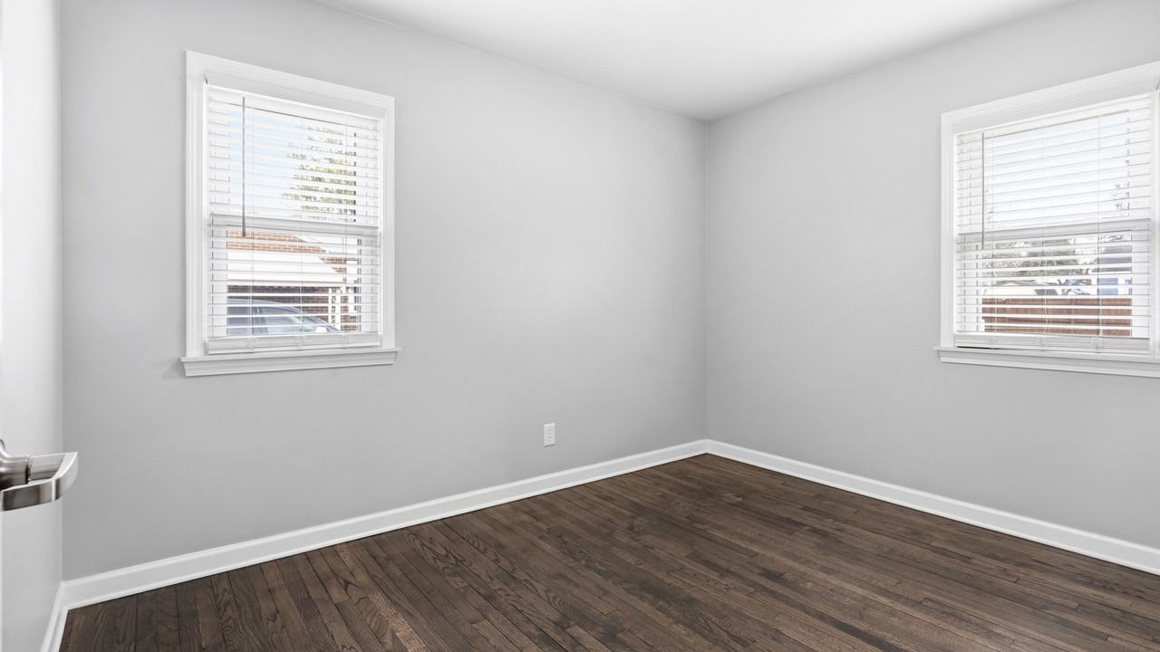 1065 E Cross St #1 - Photo 7 of 13