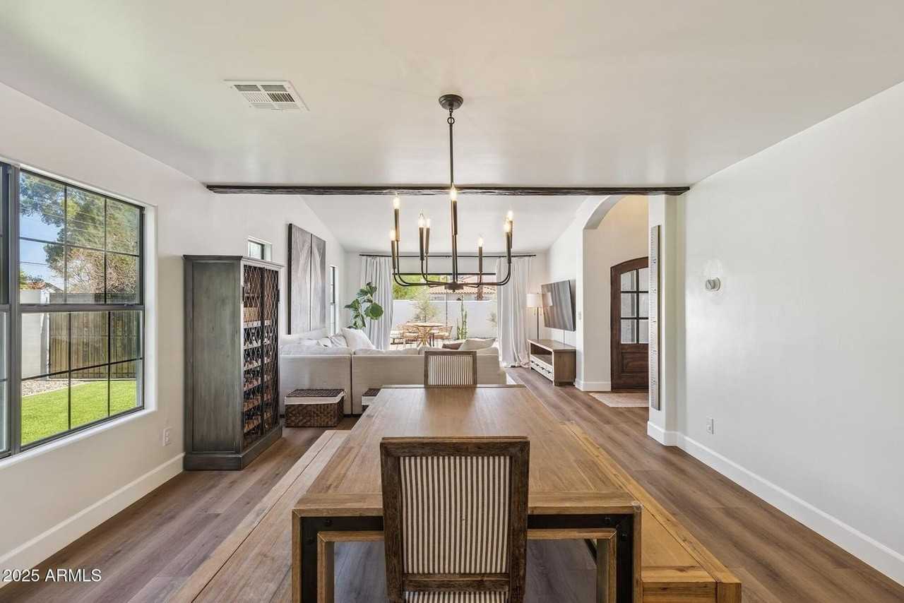 5556 E Sandra Ter - Photo 7 of 30