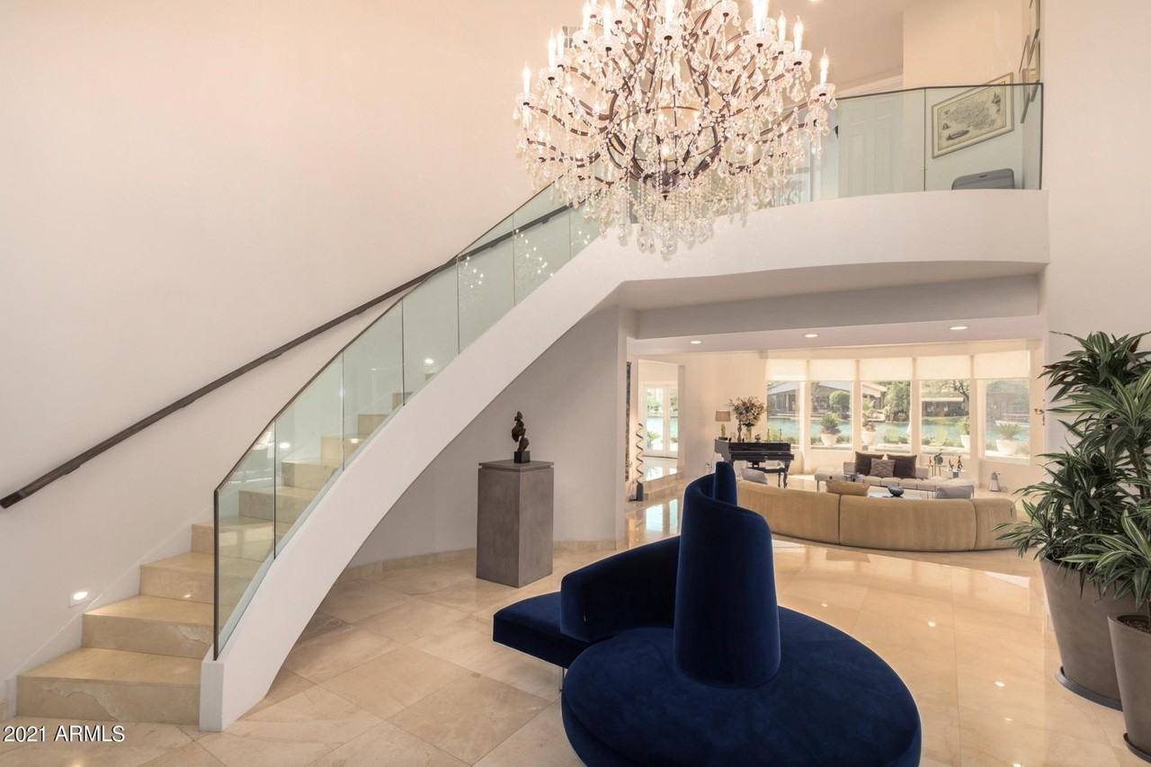 1502 E Treasure Cove Dr - Photo 5 of 47