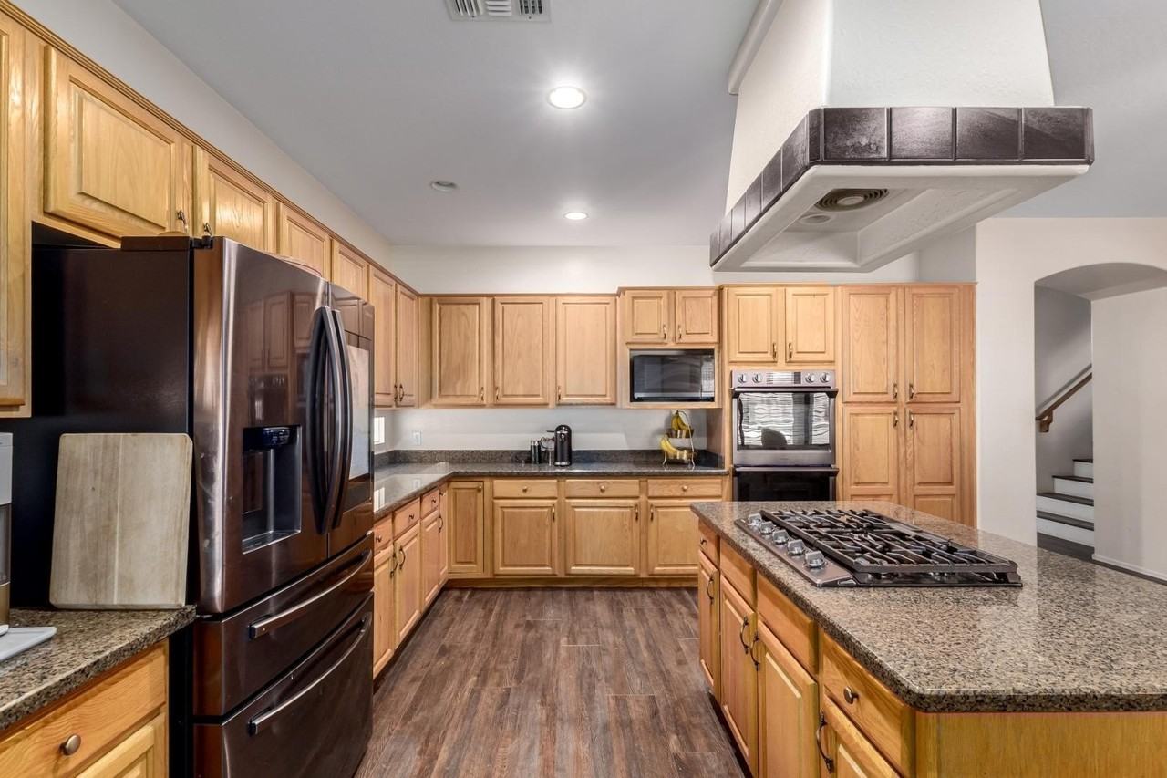 13324 W Annika Dr - Photo 5 of 17