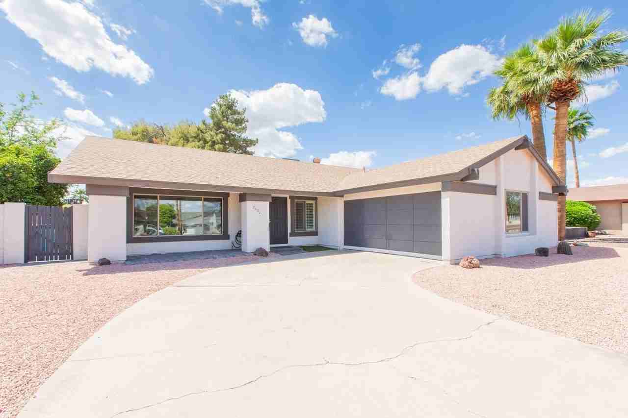 2607 E Larkspur Dr - Photo 6 of 50