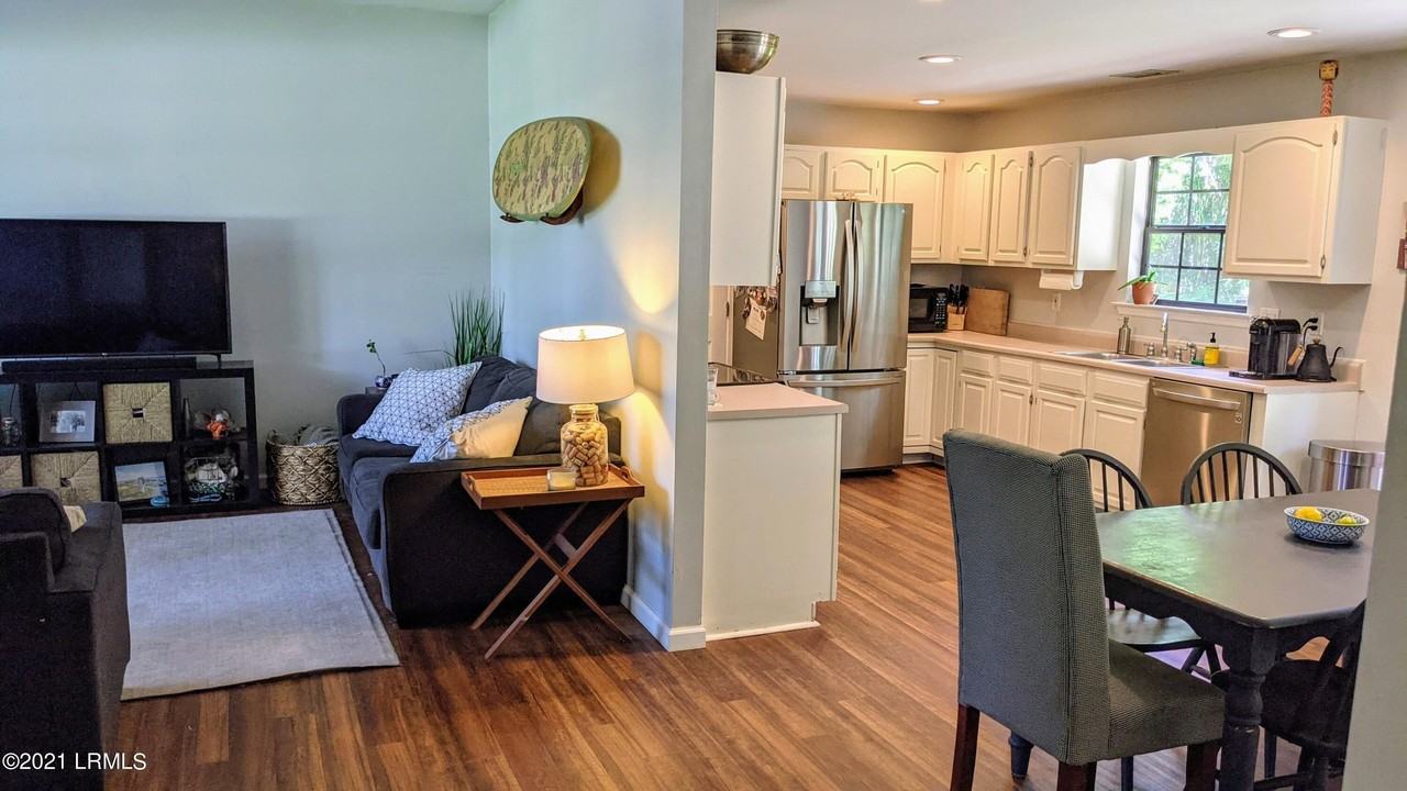 2025 Stone Marten Dr - Photo 4 of 14