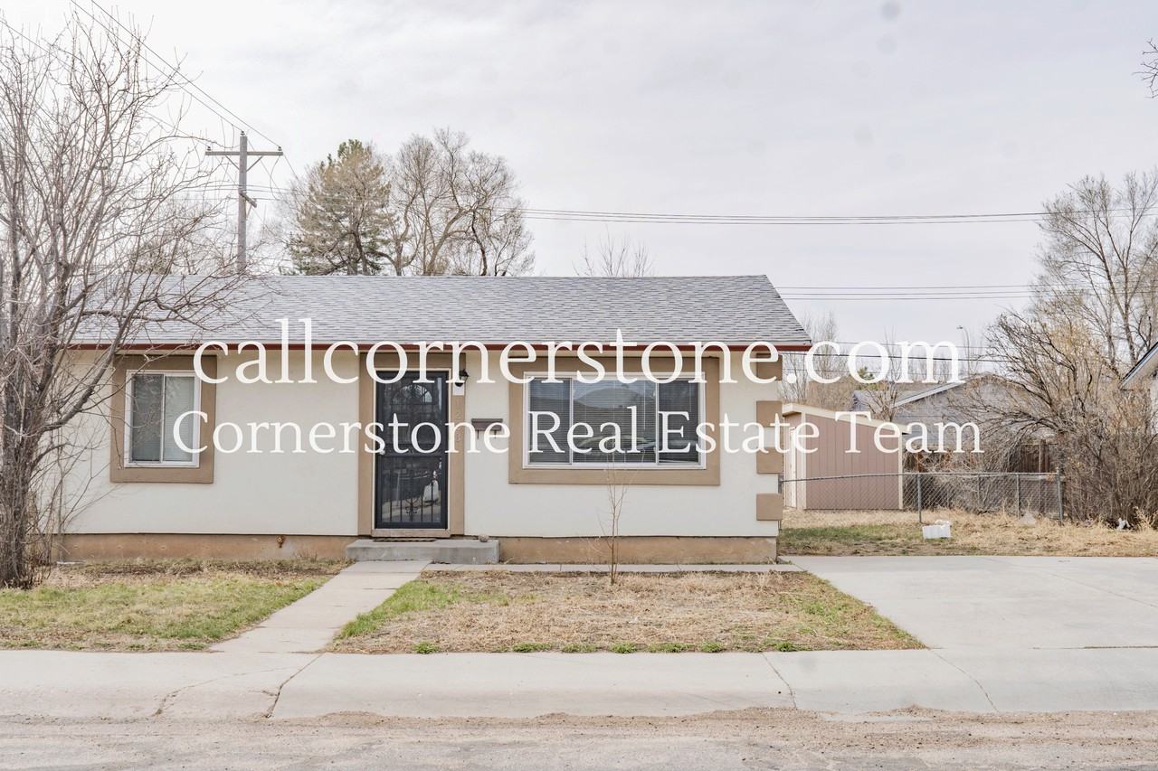 1223 Rockwood Ave #1 - Photo 2 of 21