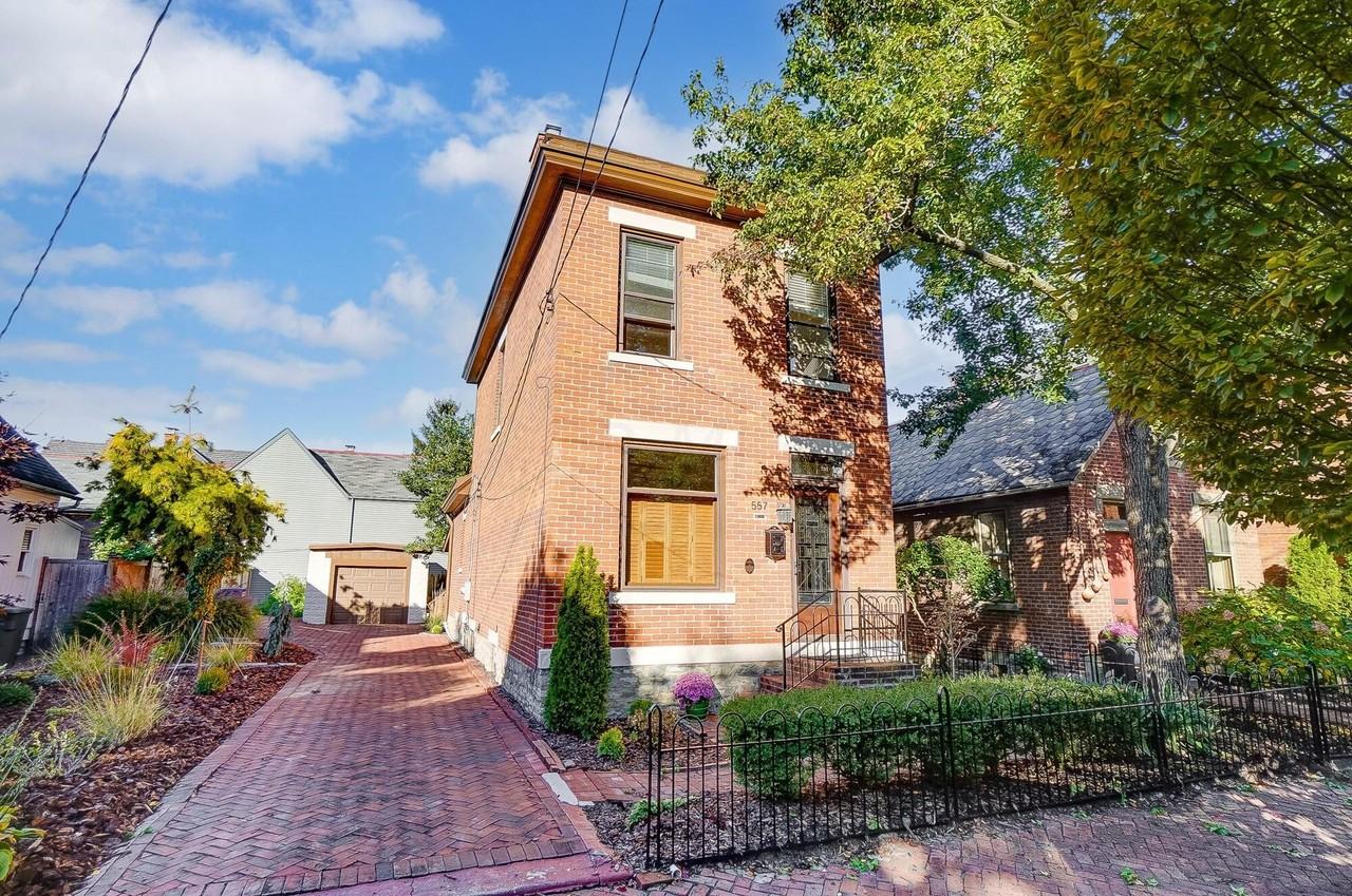 557 S Grant Ave - Photo 4 of 50