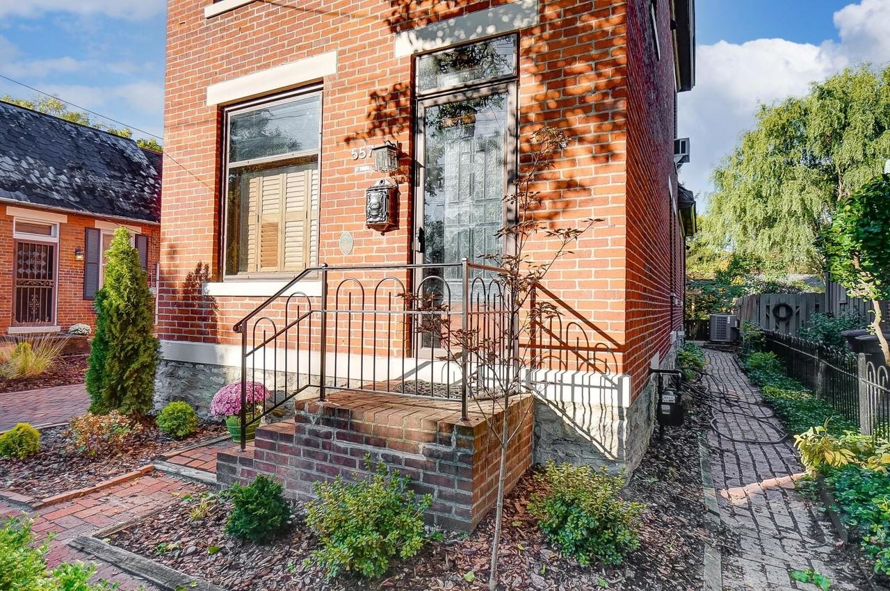 557 S Grant Ave - Photo 7 of 50