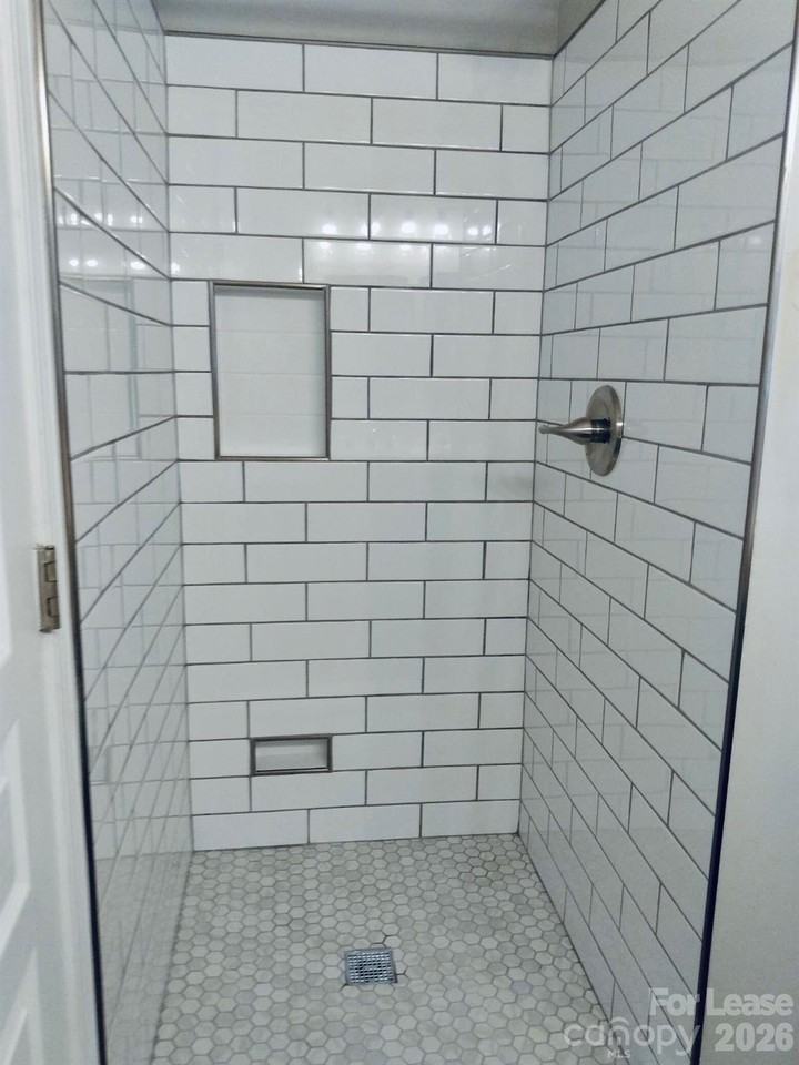 8734 Arrowhead Place Ln - Photo 6 of 21