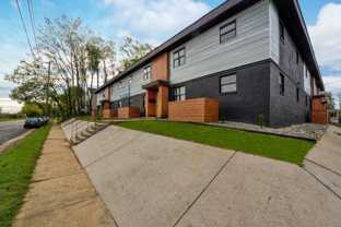 301 S Granby St #C - Photo 1 of 1