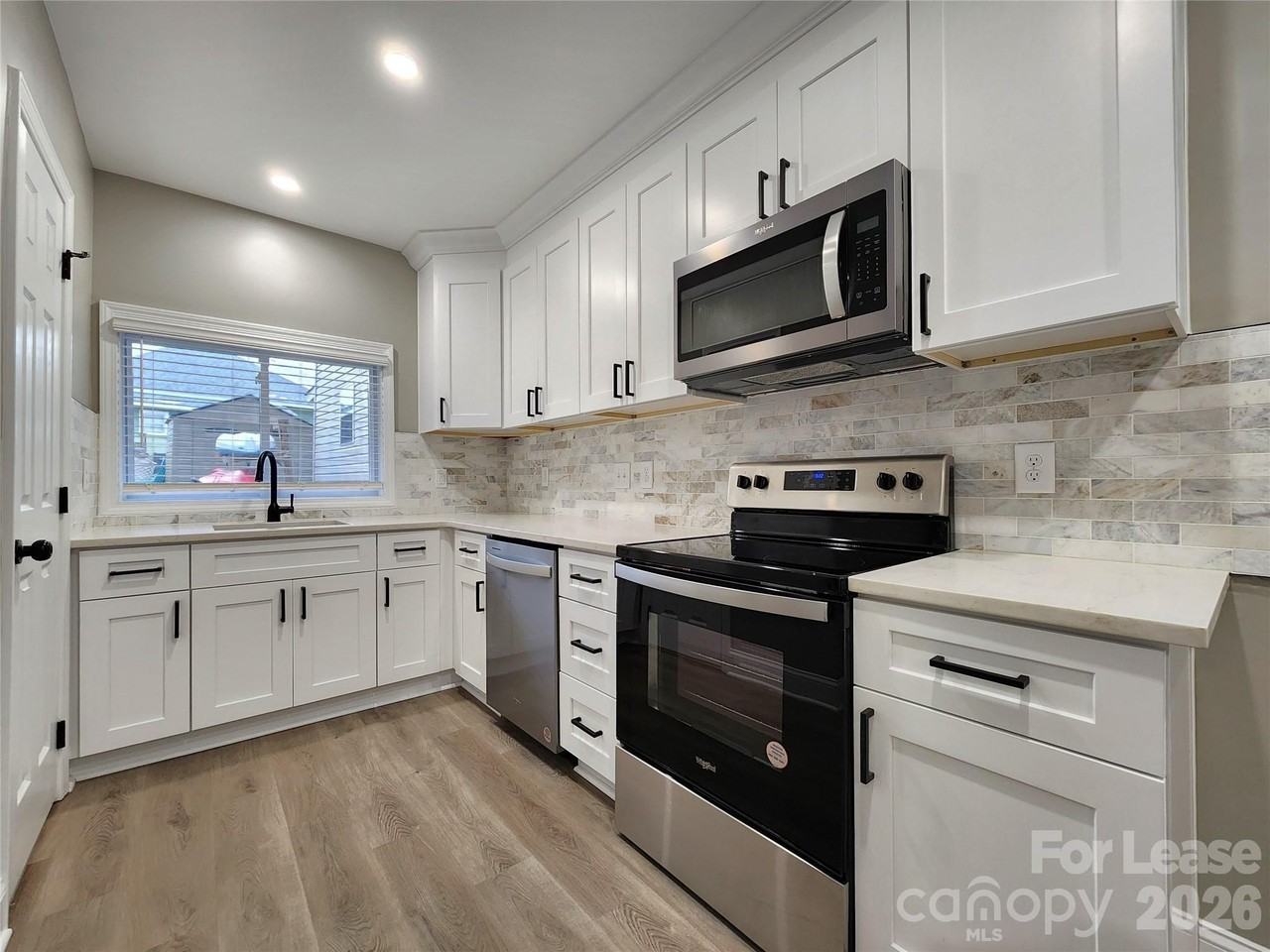 96 1/2 Elm St - Photo 5 of 20