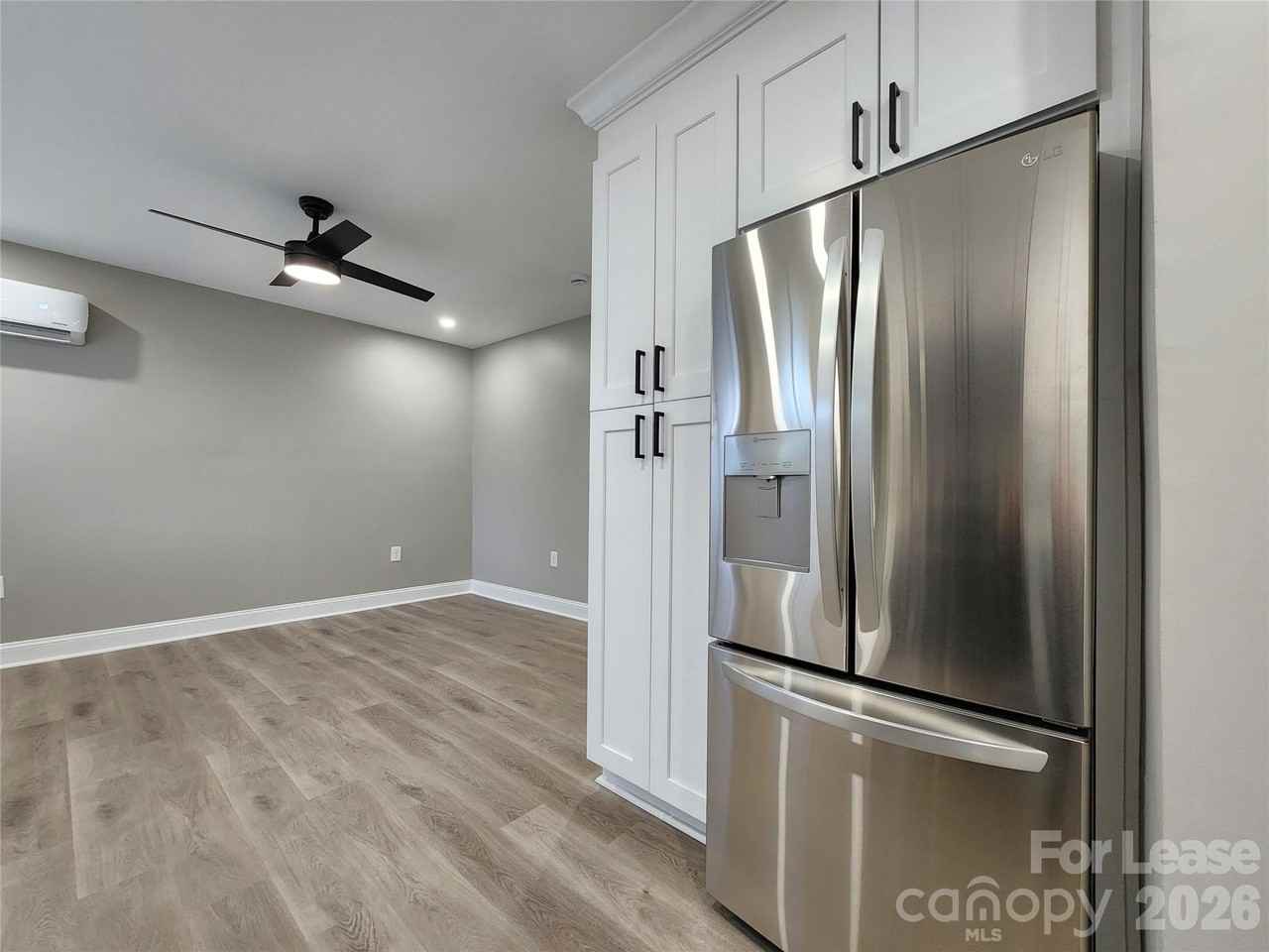 96 1/2 Elm St - Photo 6 of 20