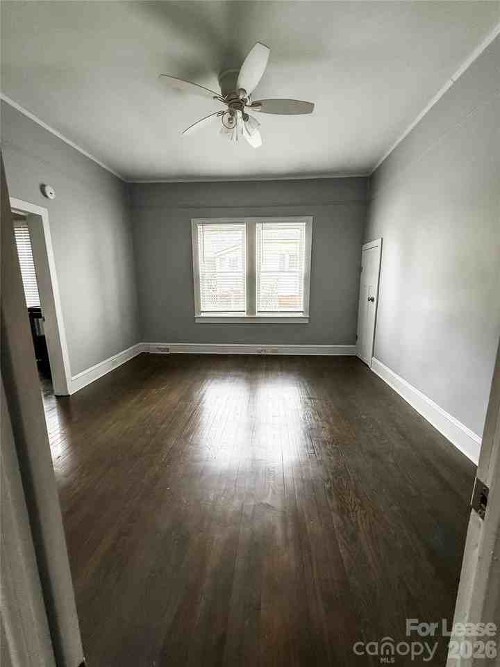 428 West Ave - Photo 5 of 7