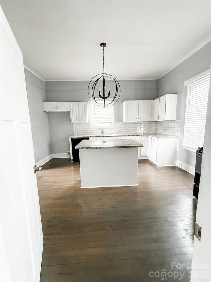 428 West Ave - Photo 6 of 7