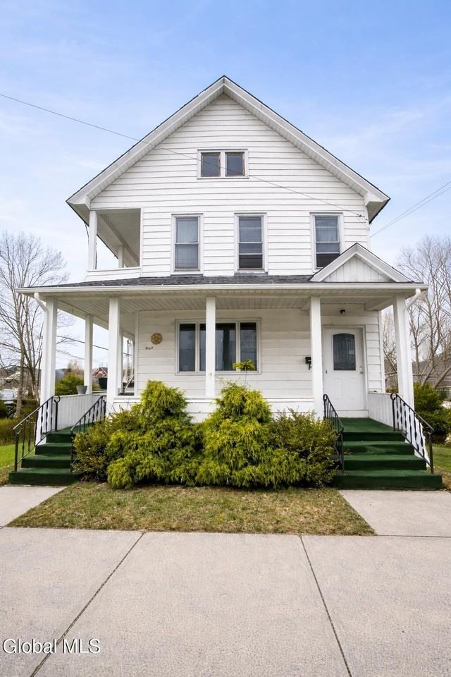 300 Division St Unit 2