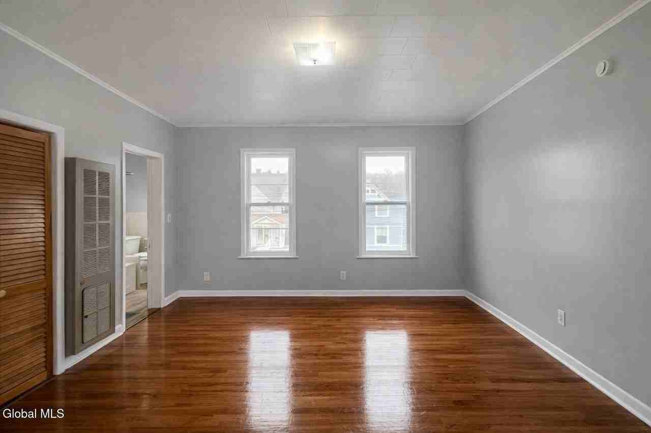 300 Division St Unit 2 - Photo 2 of 13