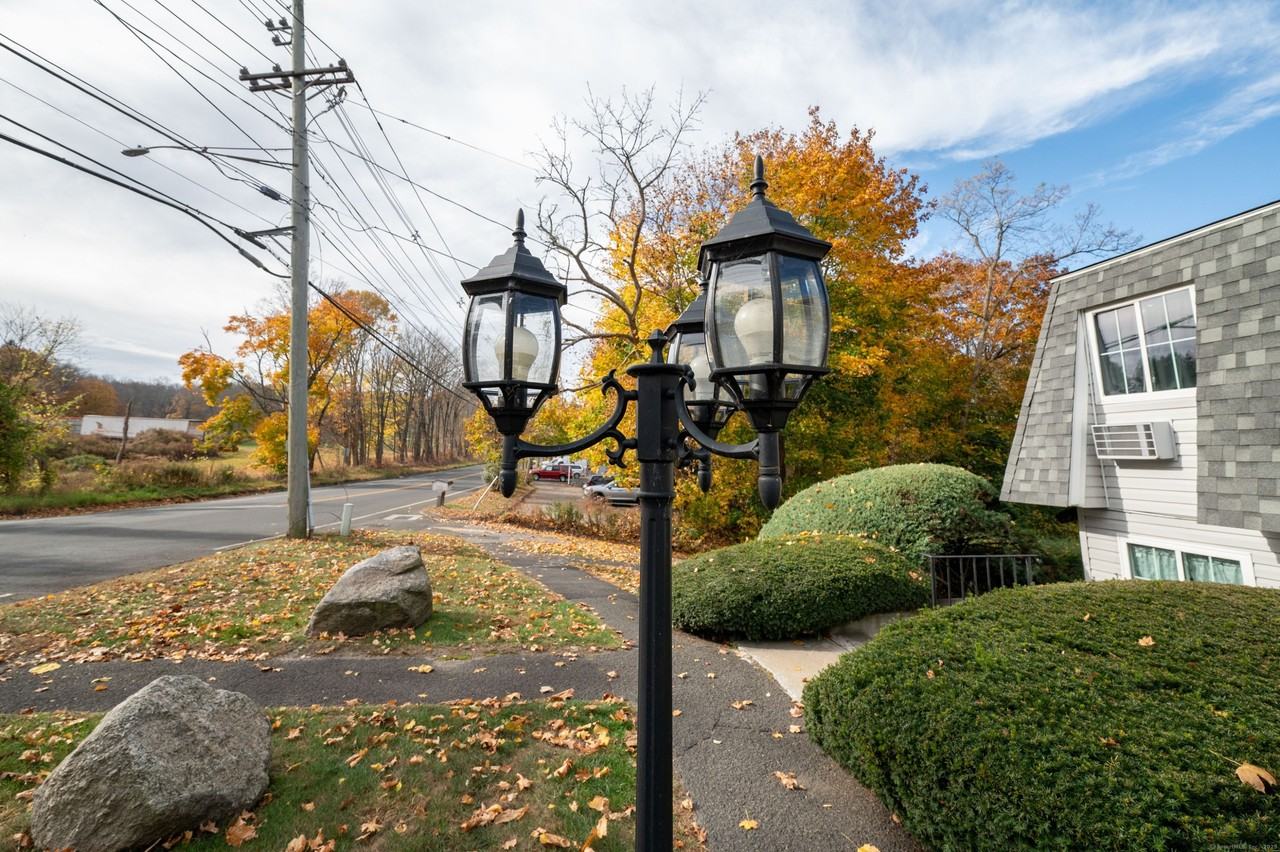 115 Park Ave Unit 21 - Photo 7 of 35