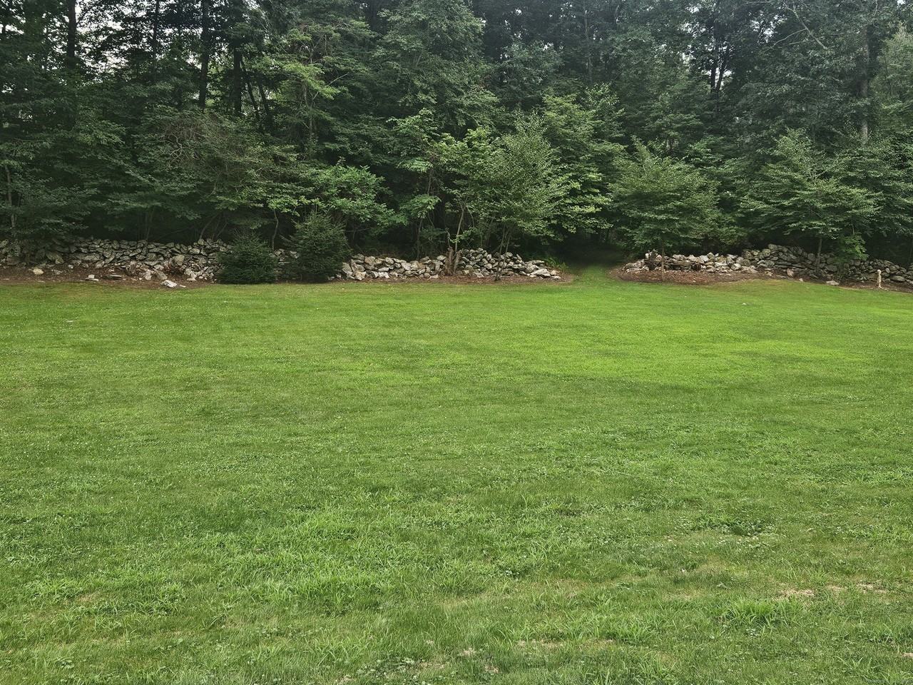 382 Flanders Rd - Photo 3 of 14