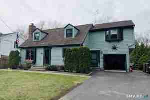 featured image of 123 Woods End Rd #A