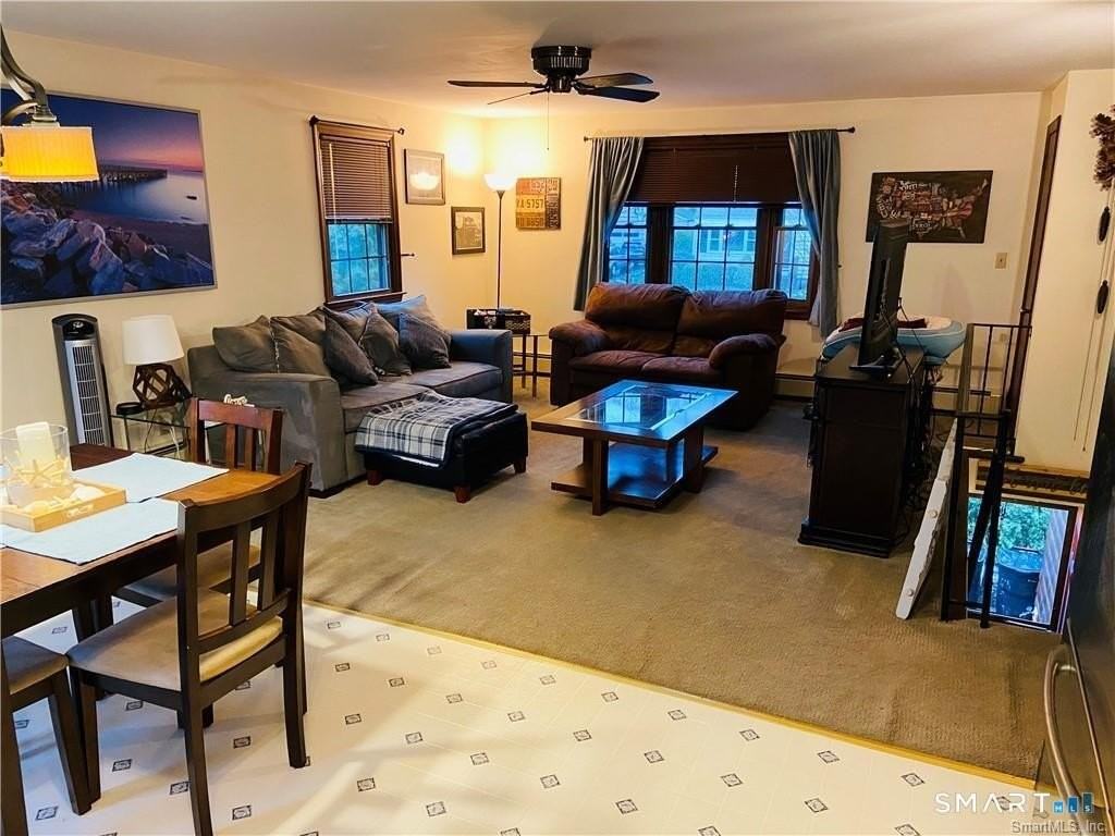 123 Woods End Rd Unit A - Photo 2 of 7