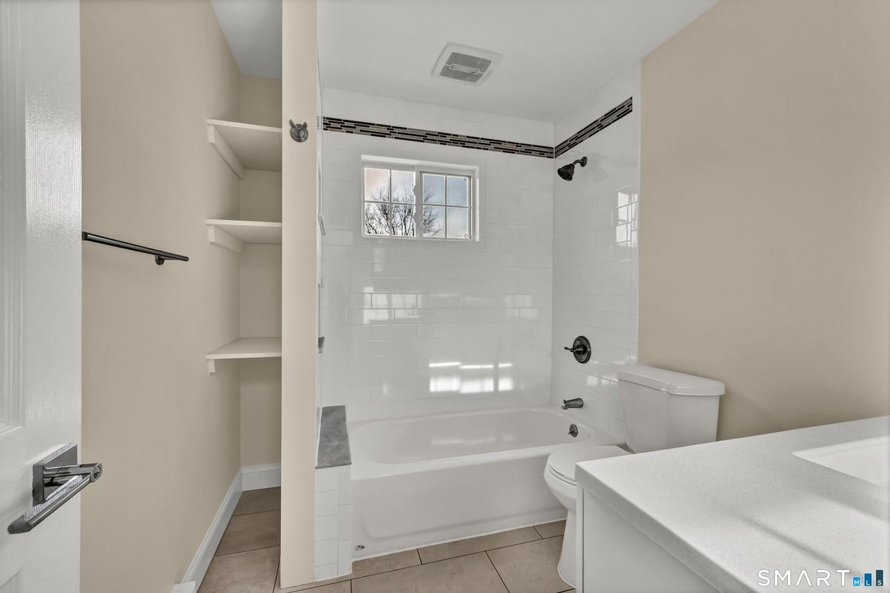 115 Park Ave Unit 15 - Photo 4 of 21