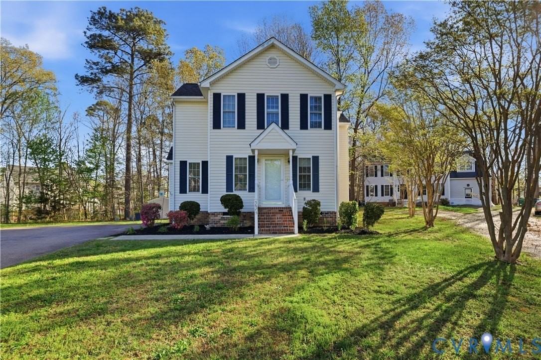 5625 Eagle Lake Dr - Photo 2 of 23