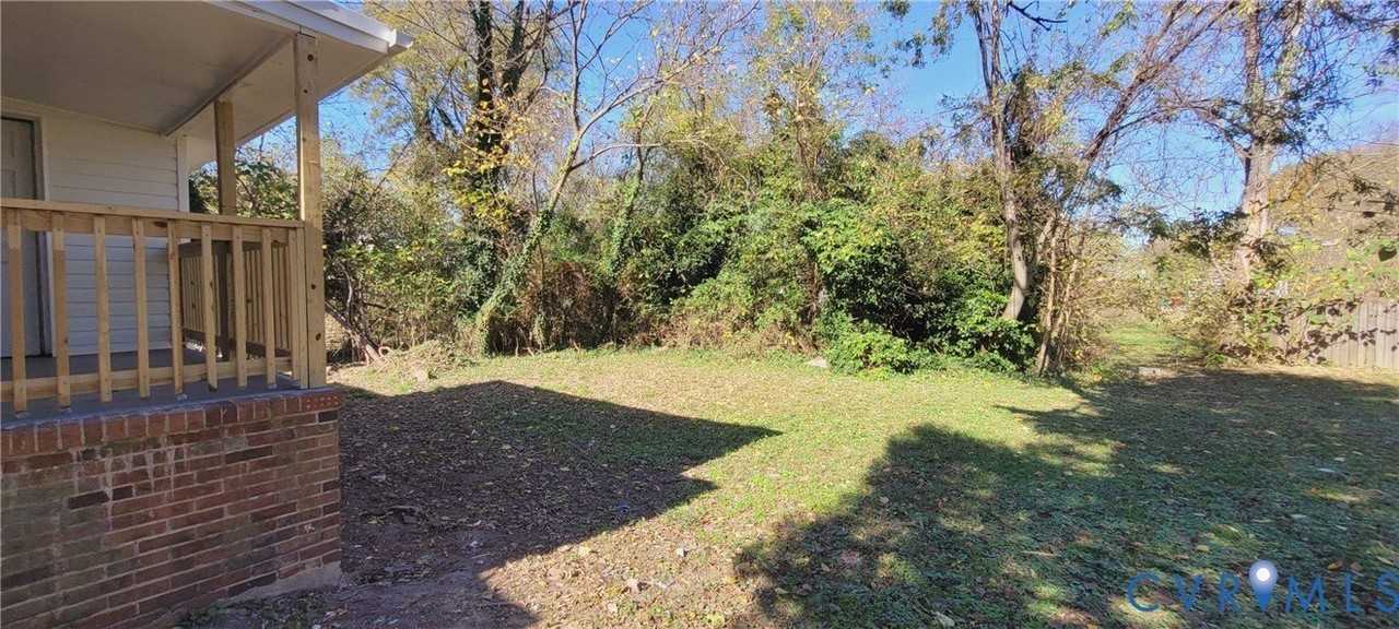 315 St Mark St - Photo 6 of 31