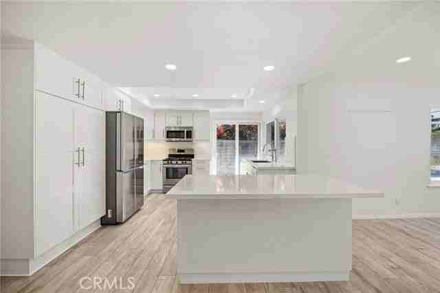 26941 Floresta Ln - Photo 5 of 8