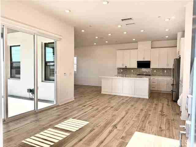 9331 Astor - Photo 5 of 8