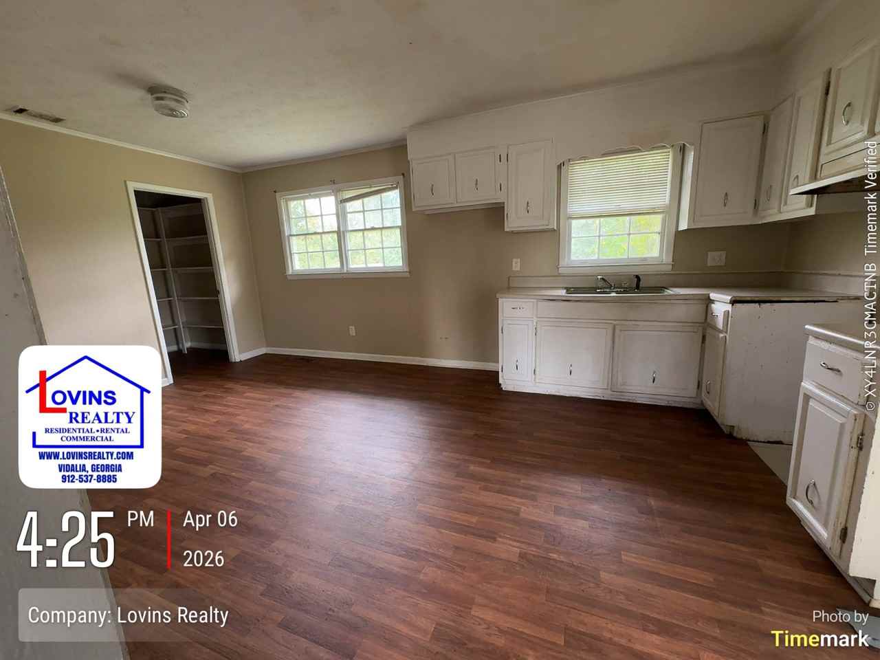 714 Winona St #1 - Photo 2 of 8