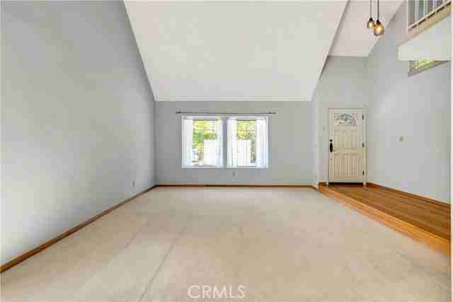 6716 Faust Ave - Photo 5 of 8