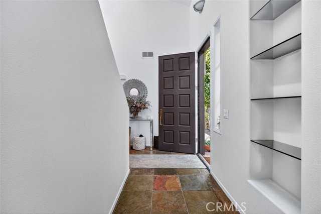 23039 Park Privado - Photo 3 of 8