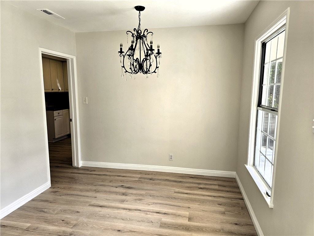 17840 Tarzana St - Photo 3 of 8