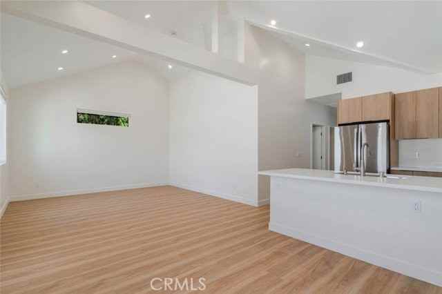 7570 Chaminade Ave - Photo 4 of 8