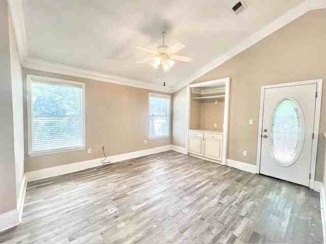 123 Parkwood Dr - Photo 5 of 15