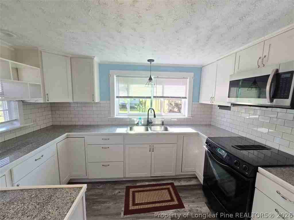 219 E Clinton St - Photo 3 of 32