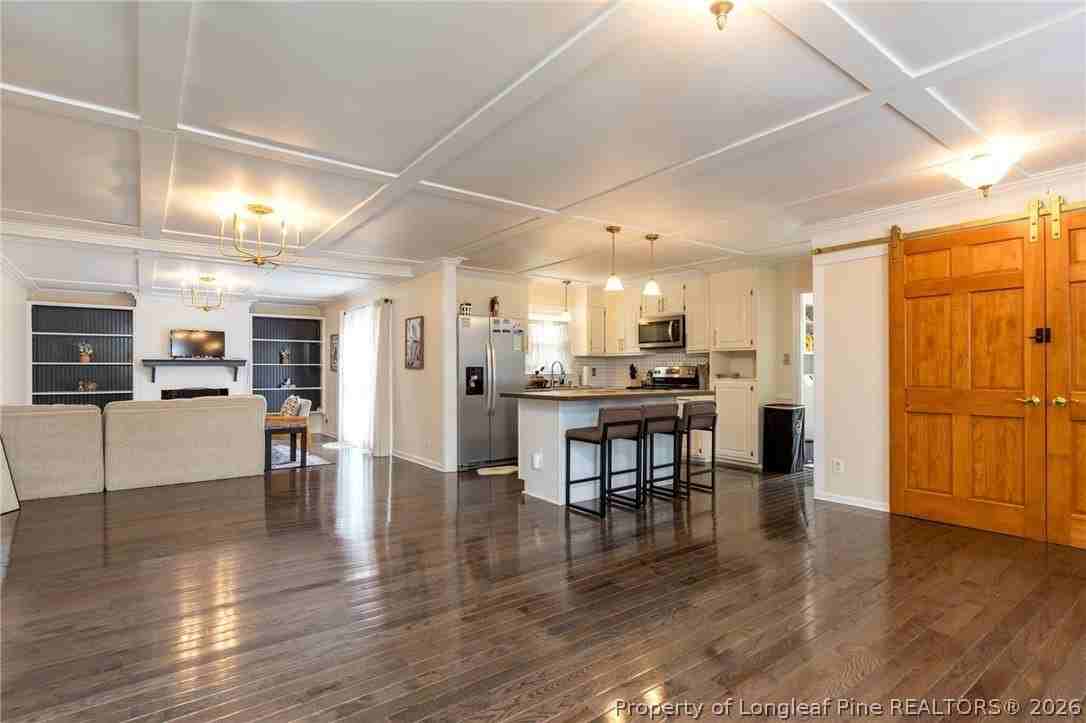 1214 Berkshire Rd - Photo 4 of 29