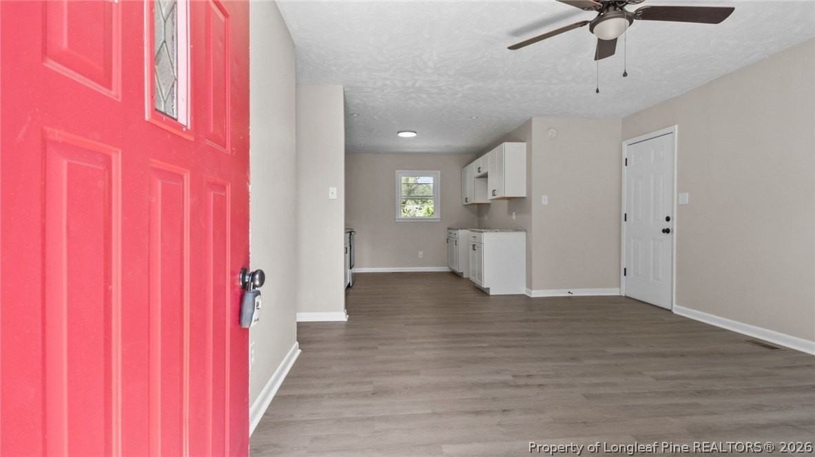 3610 Yorktown Rd - Photo 4 of 30