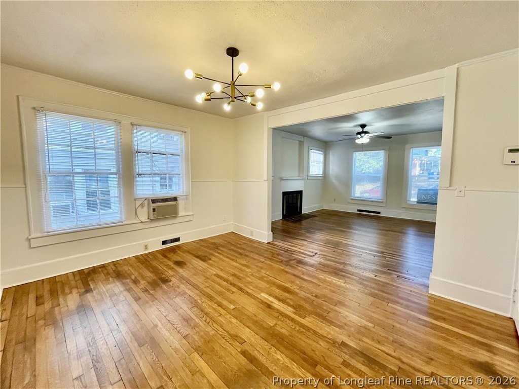 117 Woodside Ave Unit 117 - Photo 4 of 13