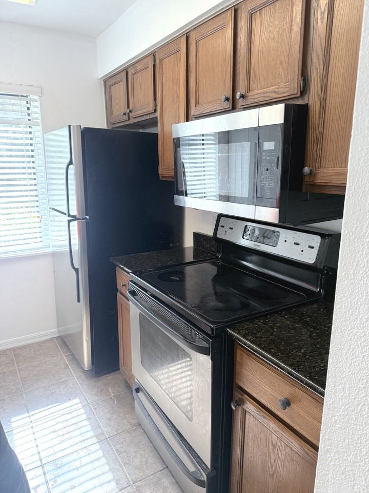 180 Waterfall Way #1 - Photo 3 of 10