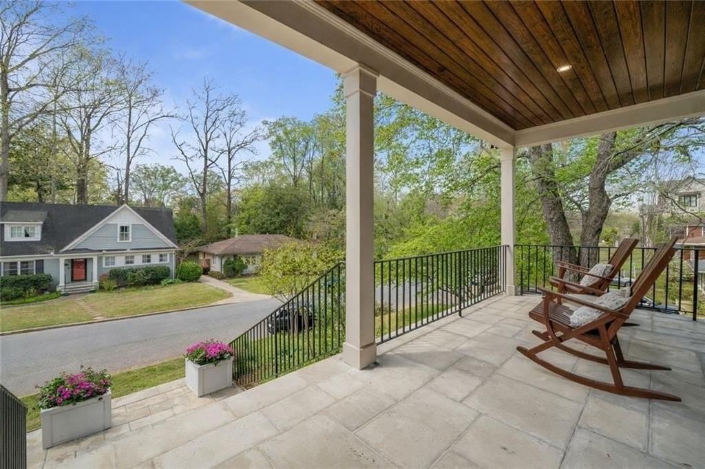 1381 Wessyngton Rd Ne - Photo 7 of 50