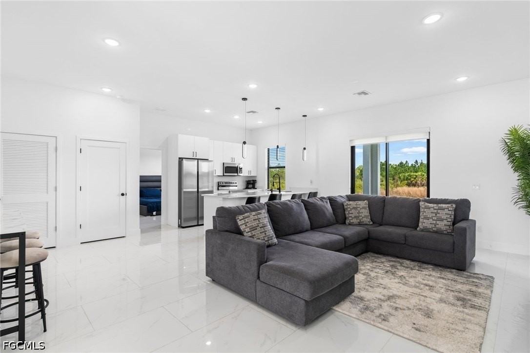 2608 25th St W - Photo 6 of 30