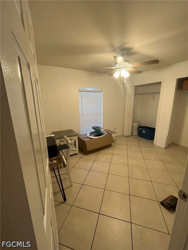 301 Se 25th Ln - Photo 3 of 7