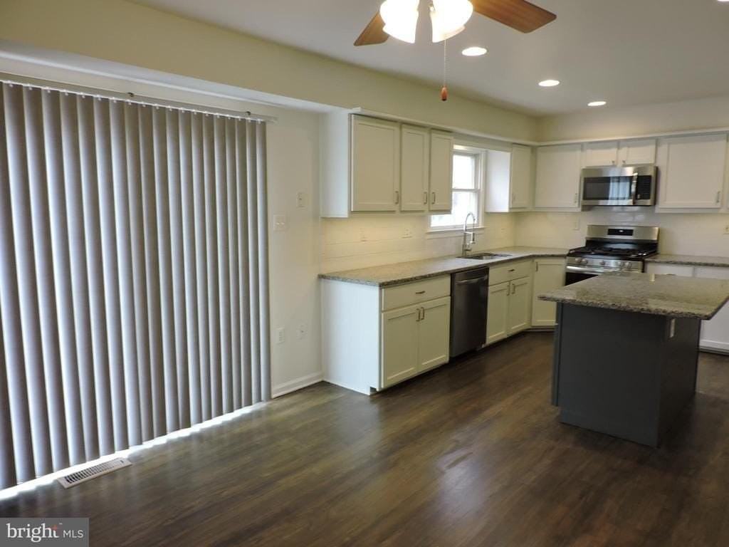 115 S Bell Ave - Photo 5 of 16