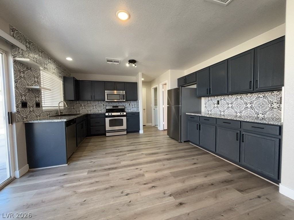 4408 Sparkle Crest Ave - Photo 5 of 15