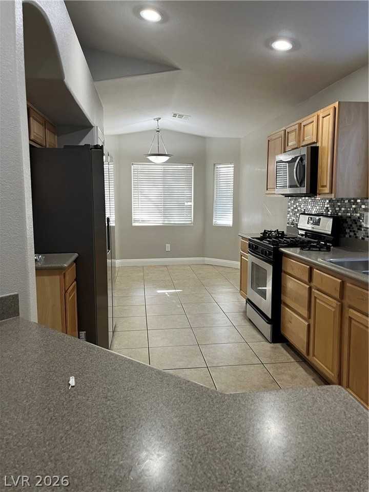 6112 Alderley Ct - Photo 3 of 17