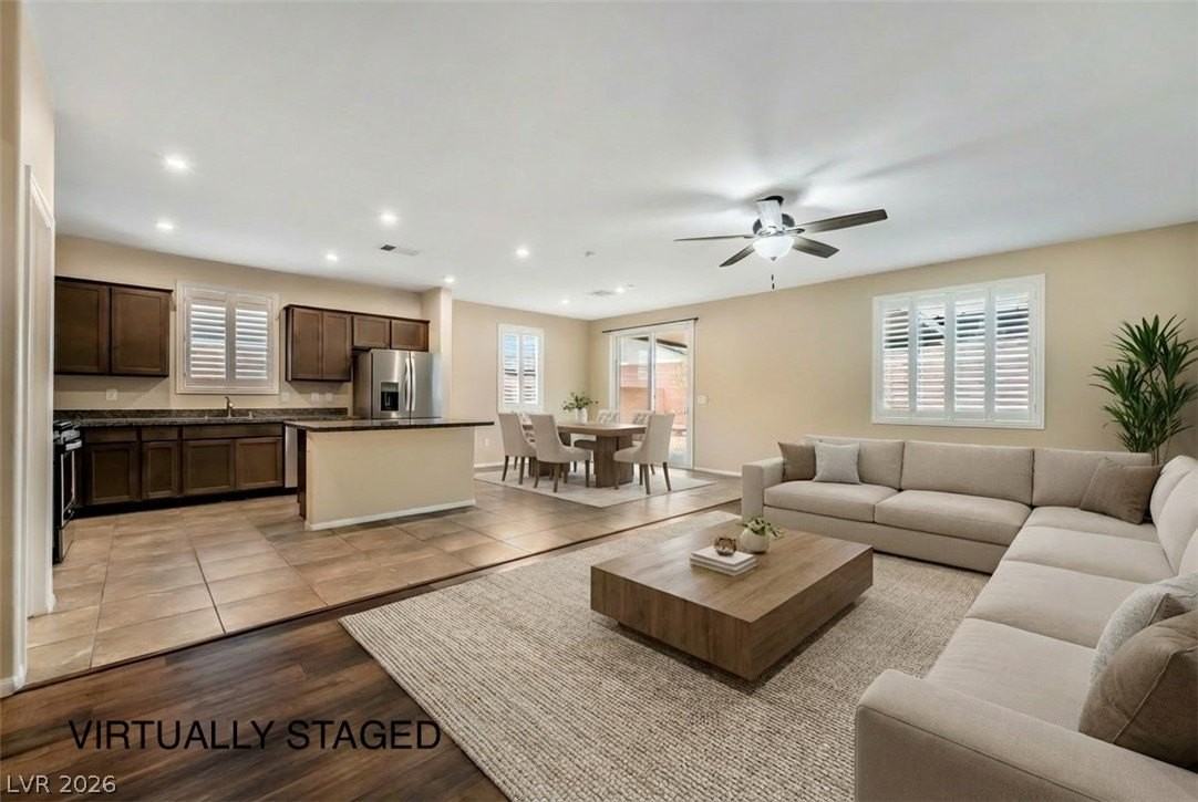 3728 W Colton Ave - Photo 2 of 43