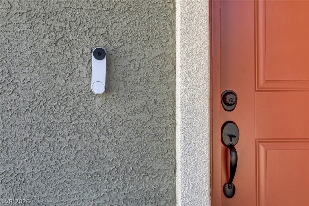 8072 Warrenview St - Photo 4 of 48