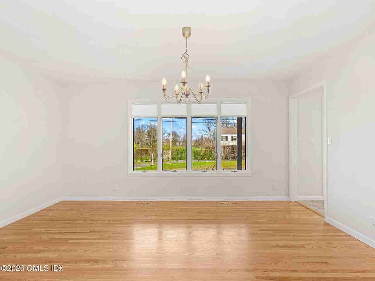 80 Tomac Ave - Photo 5 of 36