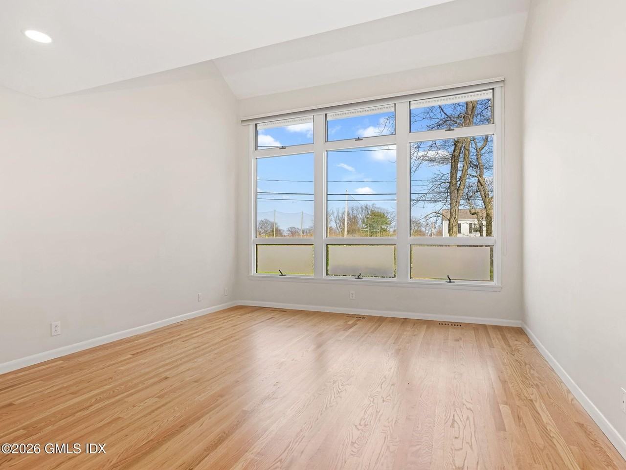 80 Tomac Ave - Photo 6 of 36