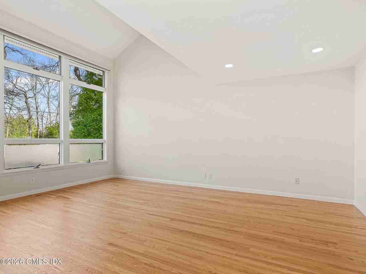 80 Tomac Ave - Photo 7 of 36