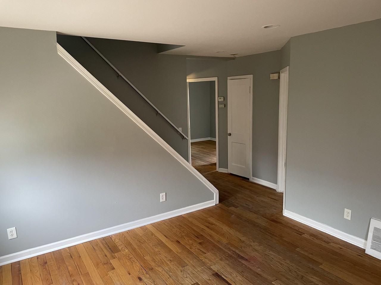 18230 Mansfield St - Photo 4 of 10